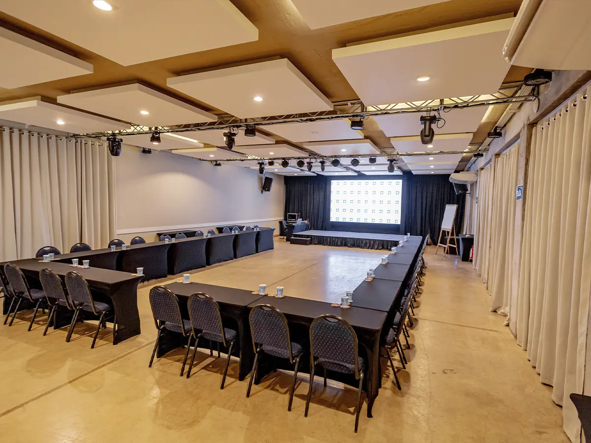 Sala Pinheiros - Eventos Interior de SP - Hotel Fazenda